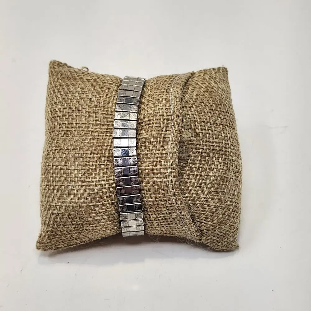 Carriage by Timex Ladies Silver Tone Stretch Band Watch Wristwatch Round Works.